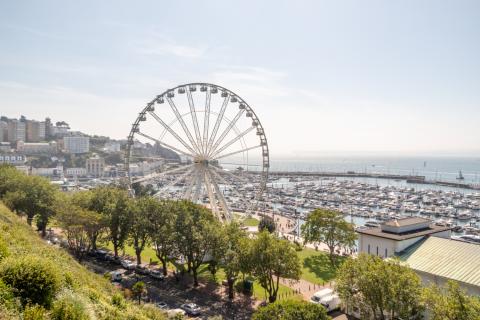 kaplan-alpadia-torquay-summer-camp-riviera-wheel